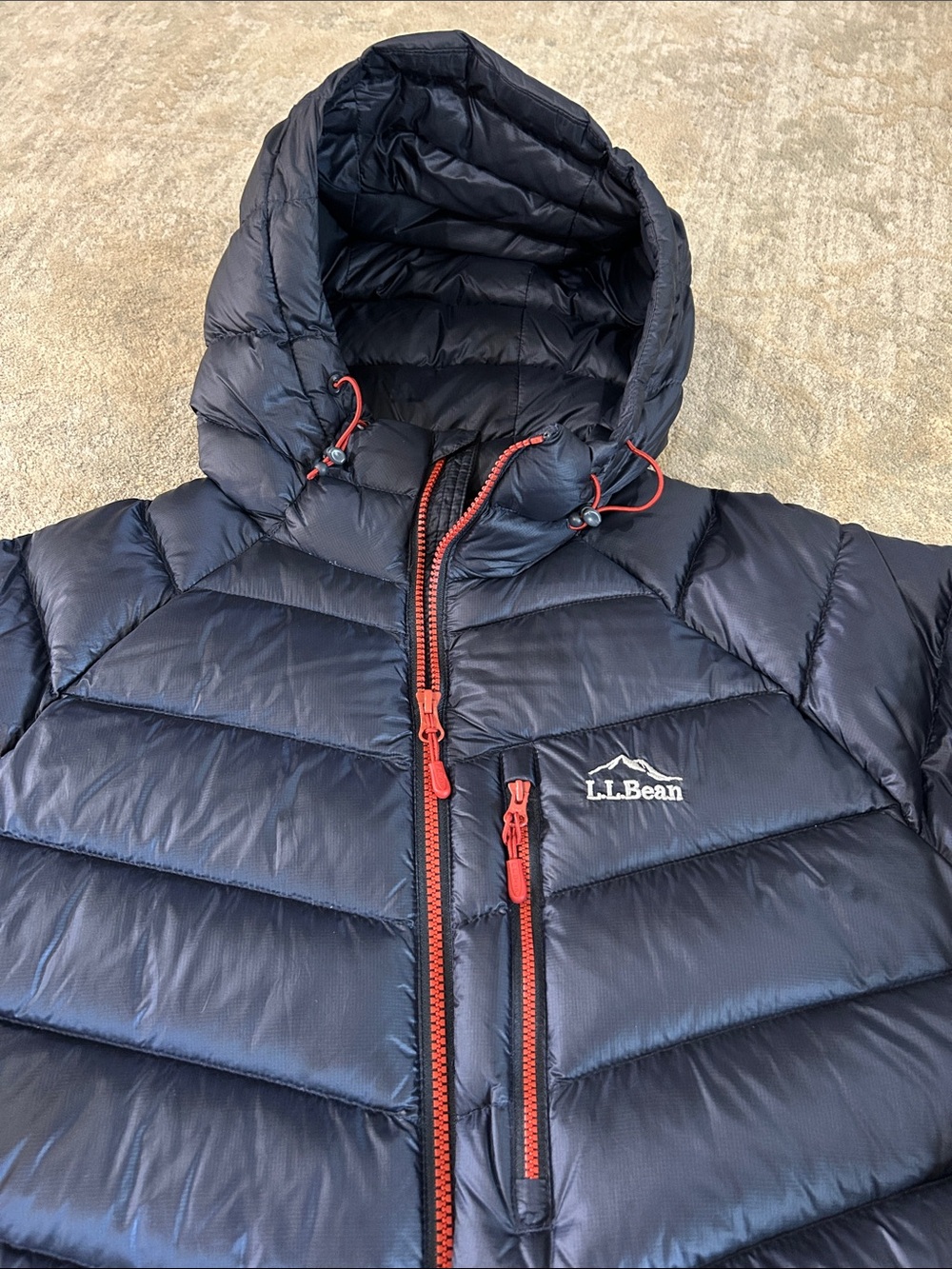 Men’s L.L. Bean Navy Hooded Puffer with Red Trim - Picture 4 of 8